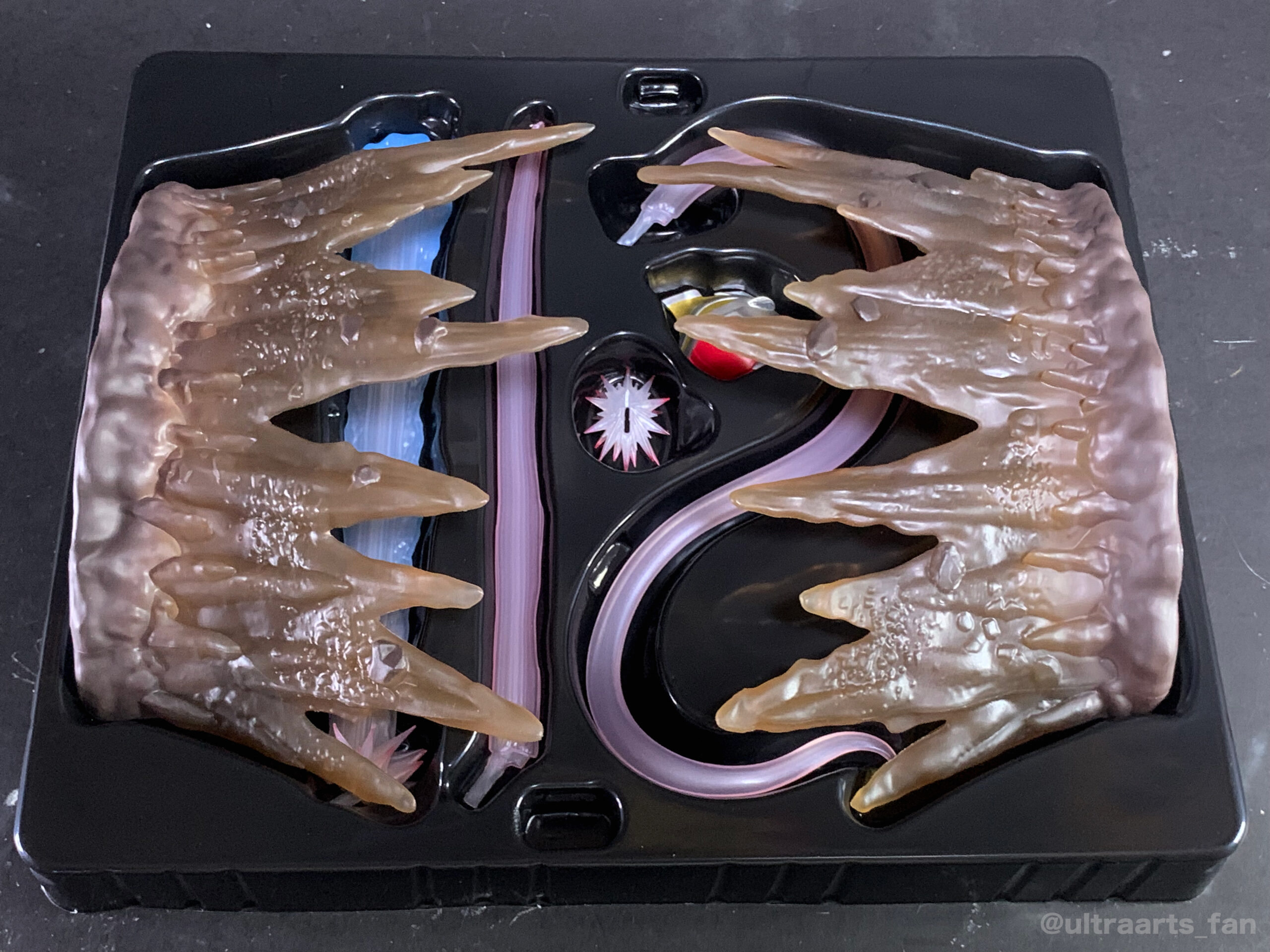 簡易レビュー】S.H.Figuarts 真骨彫製法 ウルトラマンガイア（V2