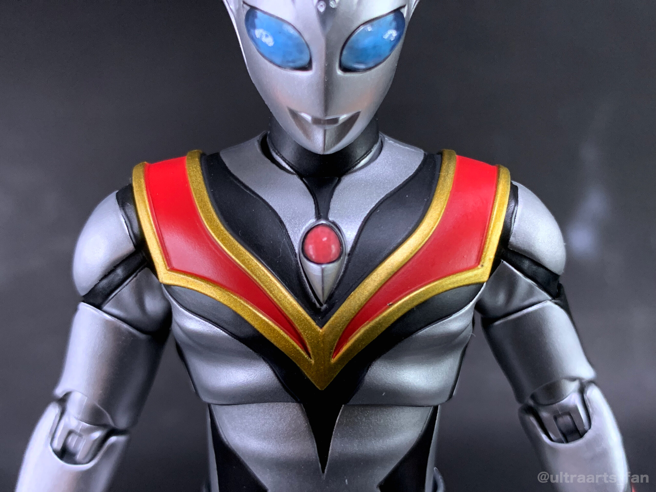 簡易レビュー】S.H.Figuarts 真骨彫製法 イーヴィルティガ – Ultra