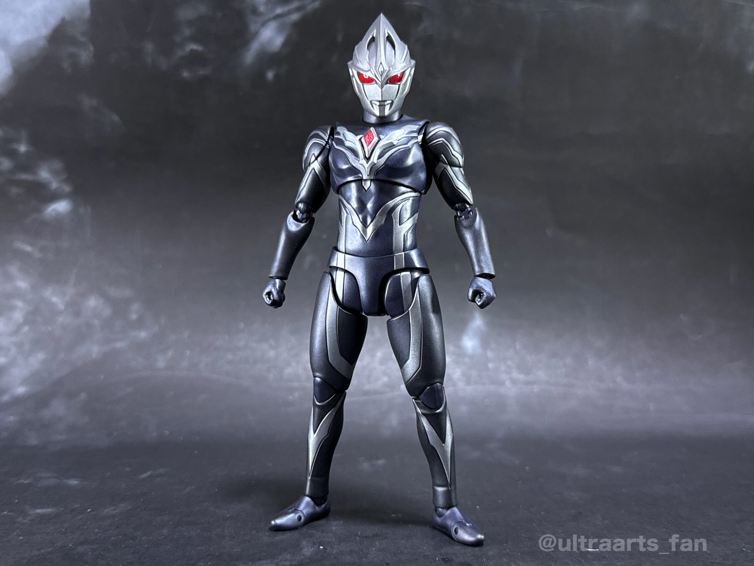 簡易レビュー】S.H.Figuarts 闇戦士ギルアーク – Ultra-arts Fan