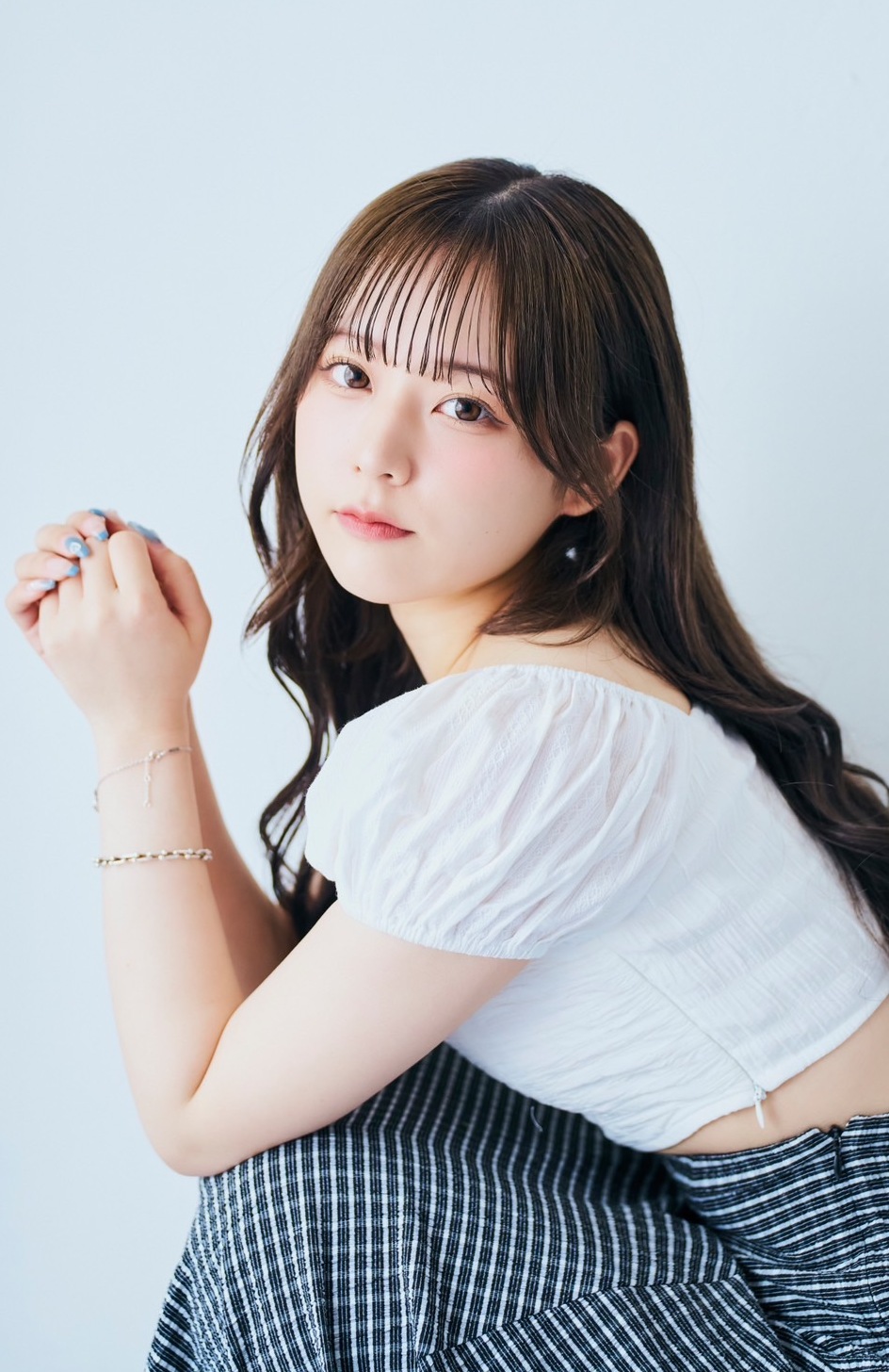 栞麗(しおり) | Uniiique（ユニーク）– Z世代の“個性”と“トレンド”を