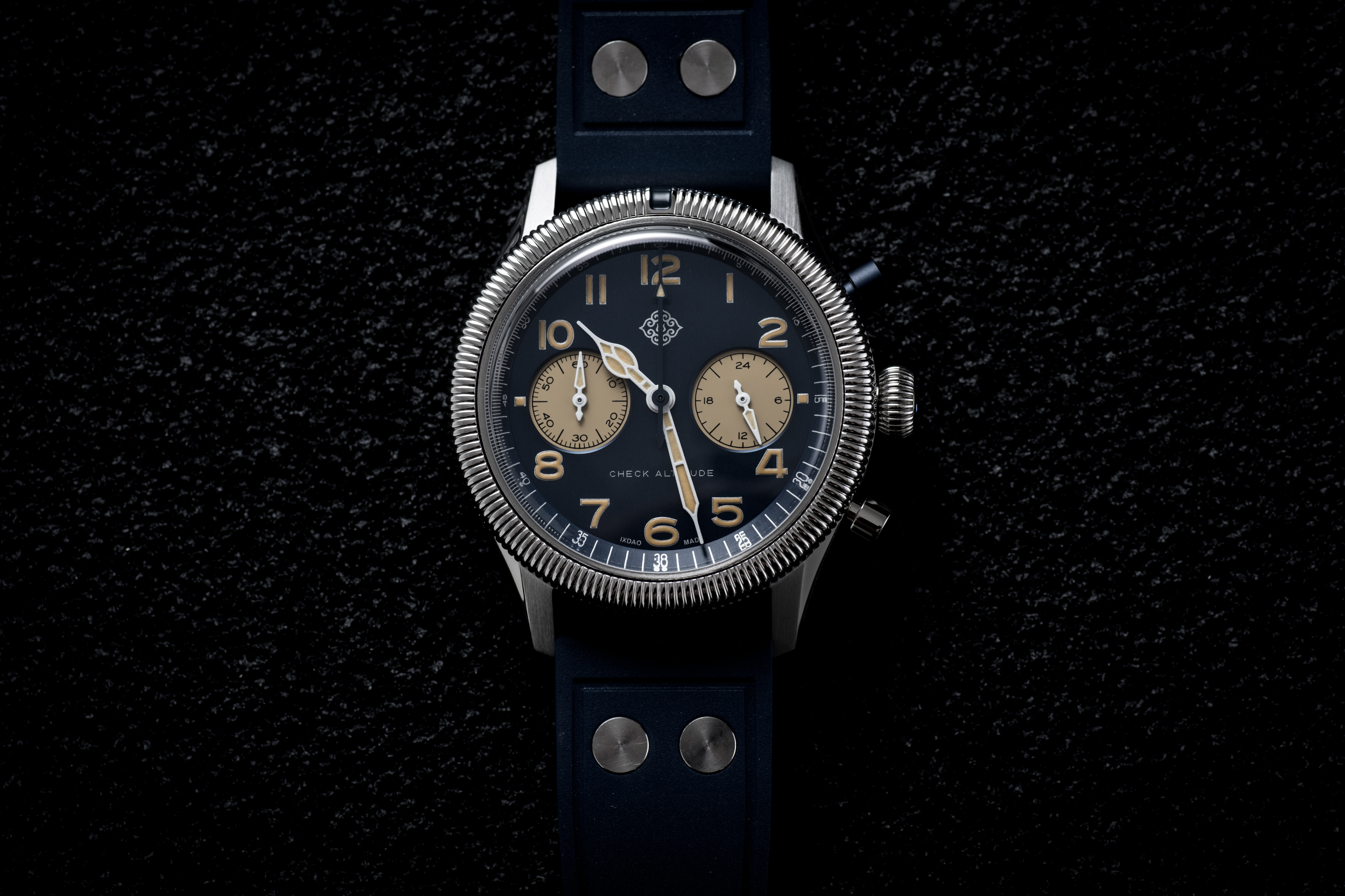 IX&DAO Men's Formal Quartz Watch Imported Sapphire Glass Stainless