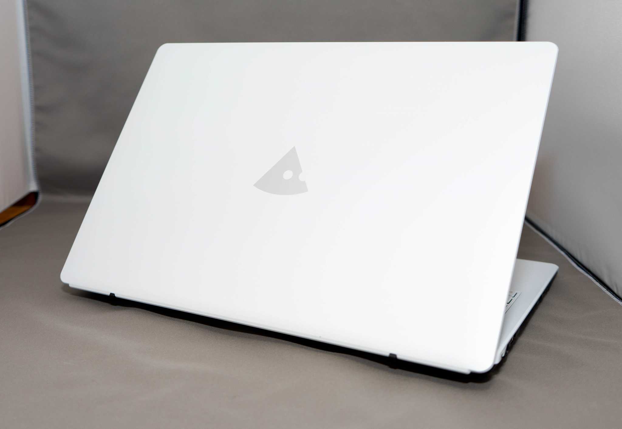 m-Book B507H（B507S）をレビュー15.6インチのIPS液晶搭載モデル