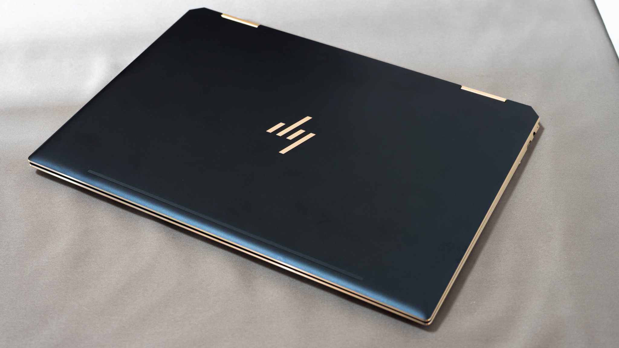 2018年最新モデルのHP Spectre x360 13をレビュー|他を凌駕するデキる