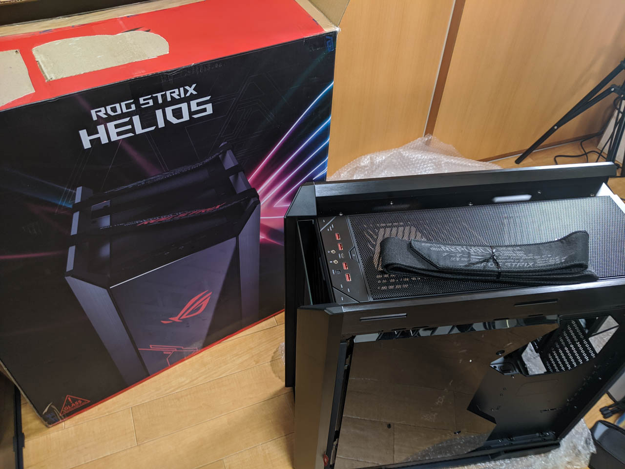 ASUSの最強自作PCケース ROG Strix Heliosをレビュー！買って半年間