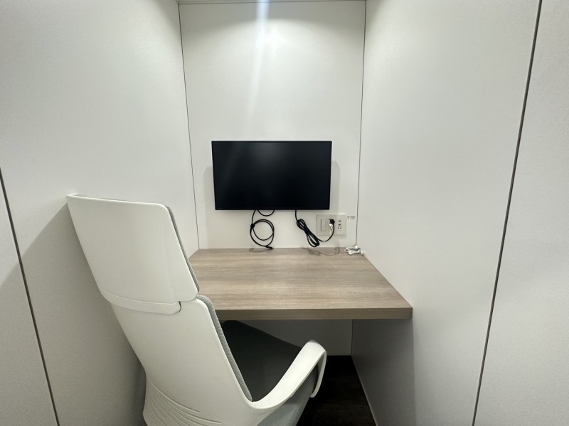 南大沢テレワークステーション ブースAを予約(¥550〜) | upnow