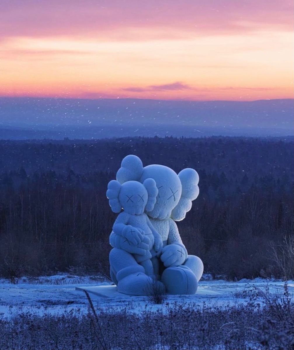 KAWS：HOLIDAY Changbai Mountainを記念したマーチャンダイズが1月8日