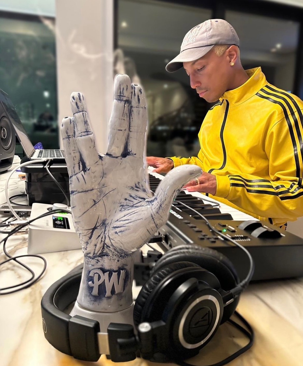 NEIGHBORHOOD × Pharrell Williams コラボインセンスチャンバーが国内