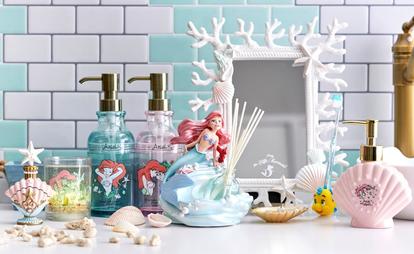 アリエル】グッズでサマーリゾート風♪ 実用的＆おしゃれカラーが