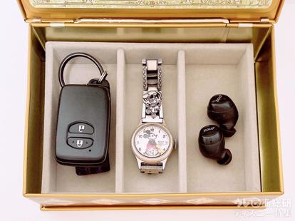 ディズニー】お菓子の缶の使い道を紹介! 「美女と野獣」ブック型