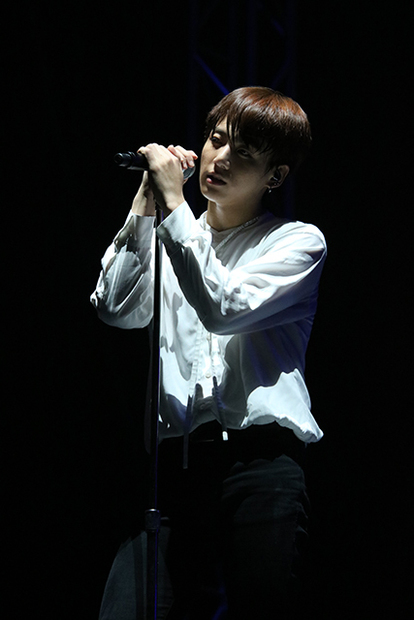 防弾少年団】「みなさんがいない“花様年華”は無意味」――アジア・ツアー