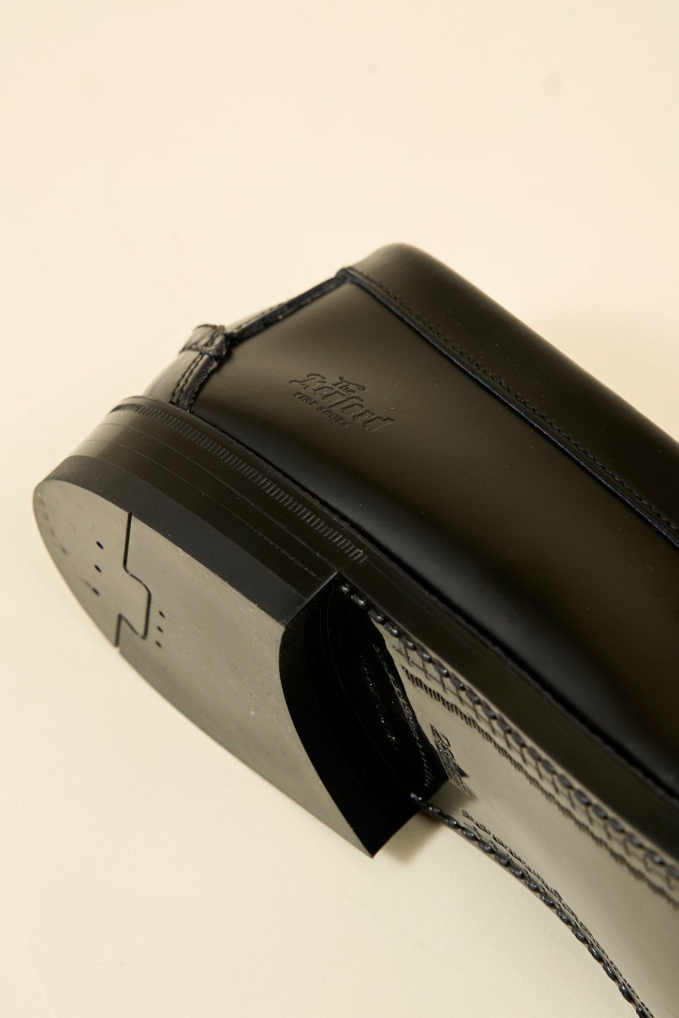 Kenford Shoes Coin Loafer - Black – URAHARA