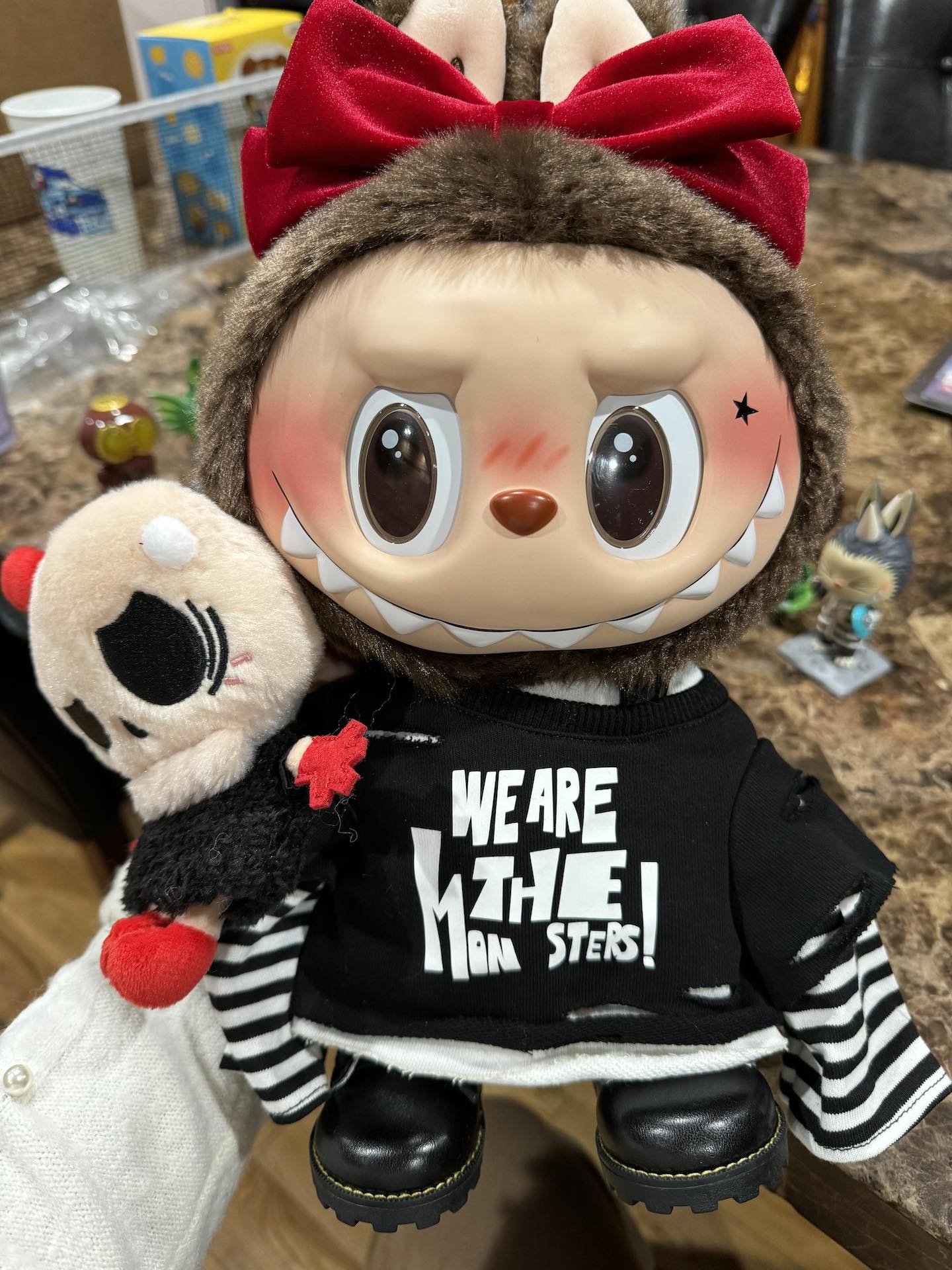 THE MONSTERS Catch Me If You Like Me Series-Vinyl Doll Gift Box