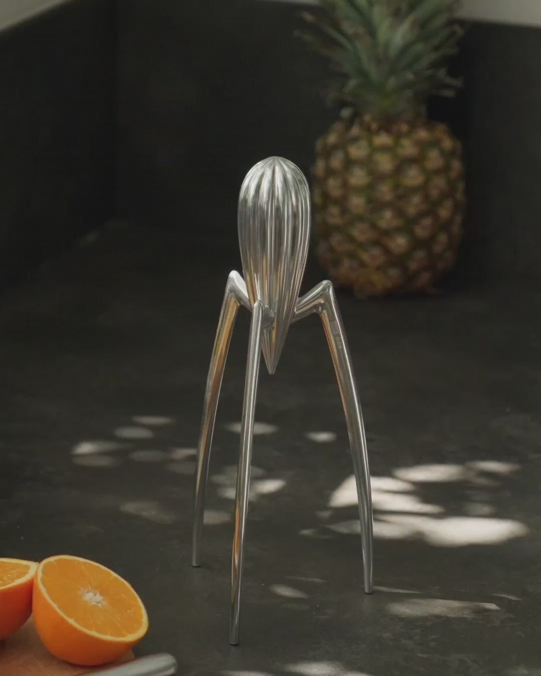 Juicy Salif Citrus-Squeezer Designed By Philippe Starck | Alessi