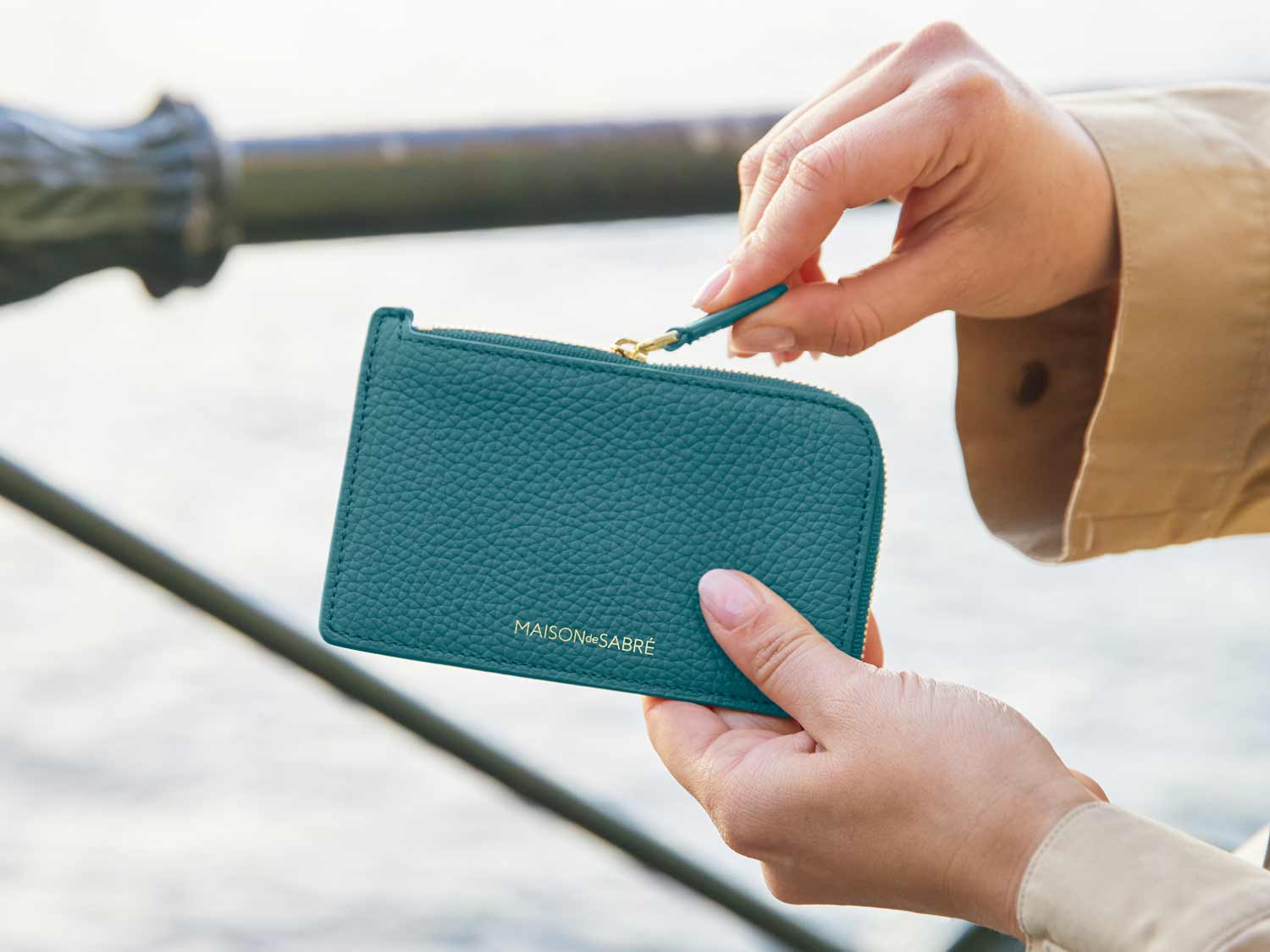 The Zip Card Holder - Shibuya Fuchsia – MAISON de SABRÉ