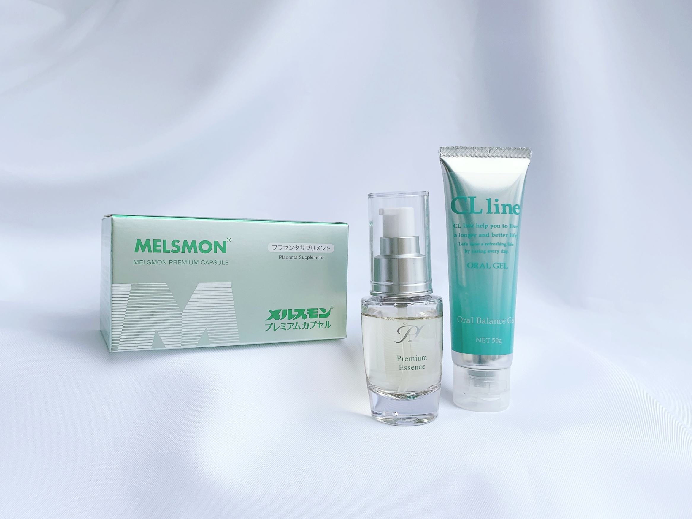 浸透型プラセンタ美容液「プラデュー アクロス（5mL×6本）」のボトル