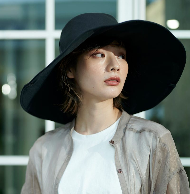 100％完全遮光帽子「ナチュラル・ワイドハット」～スタッフコラム