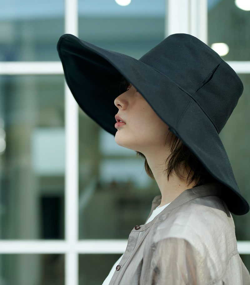 100％完全遮光帽子「ナチュラル・ワイドハット」～スタッフコラム
