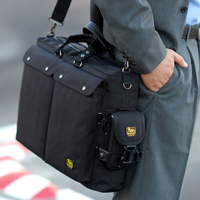 ビジネスバッグ | バンナイズ | 鞄はやっぱり実用品 使いこんでこそ