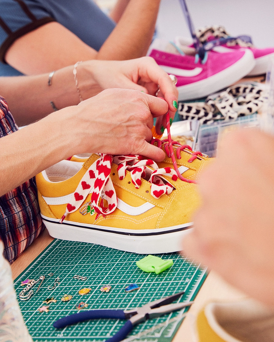 Old Skool Ribbon | ヴァンズジャパン公式オンラインストア