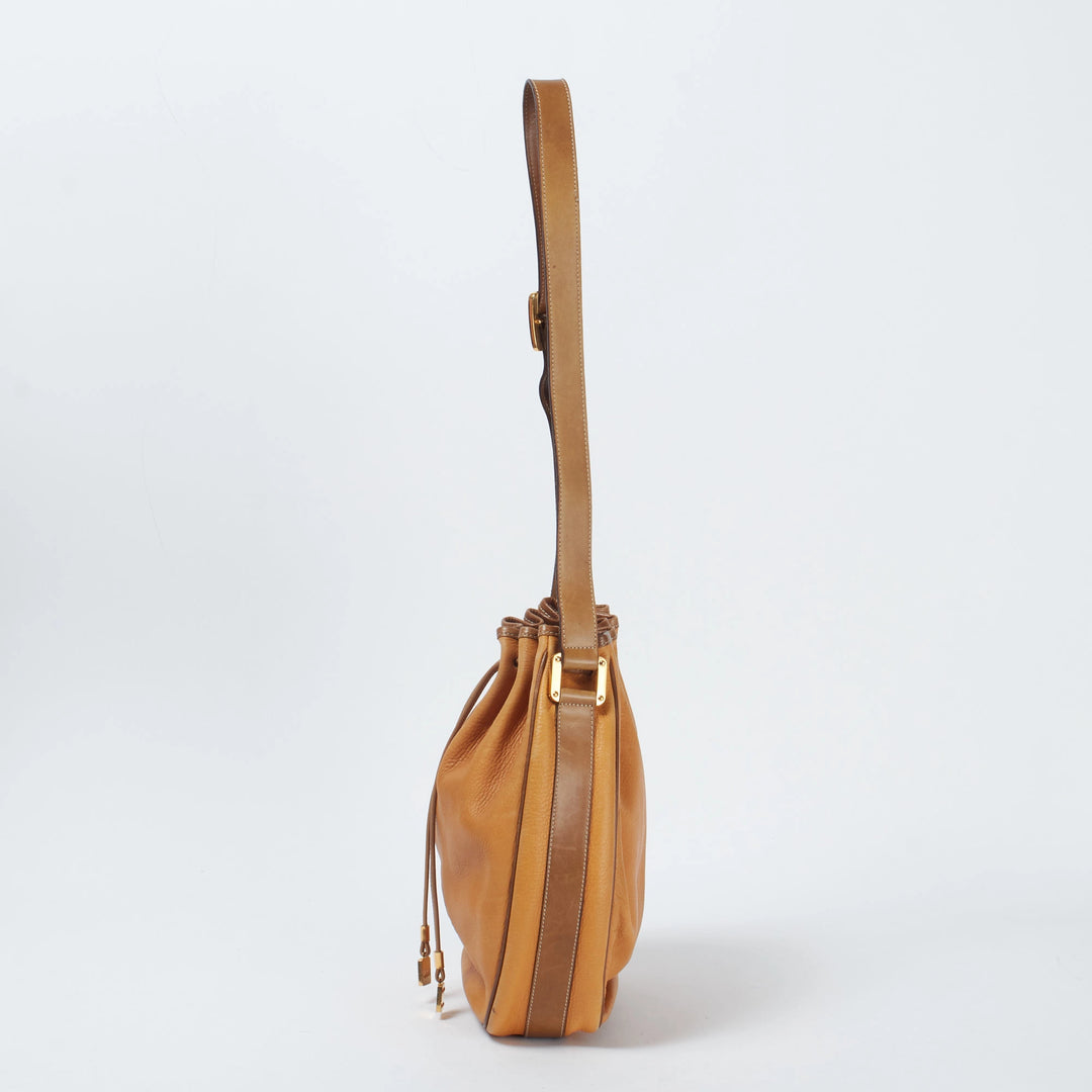 LOEWE/ロエベ】アナグラム 巾着型 ショルダーバッグ キャメル｜ヴァル