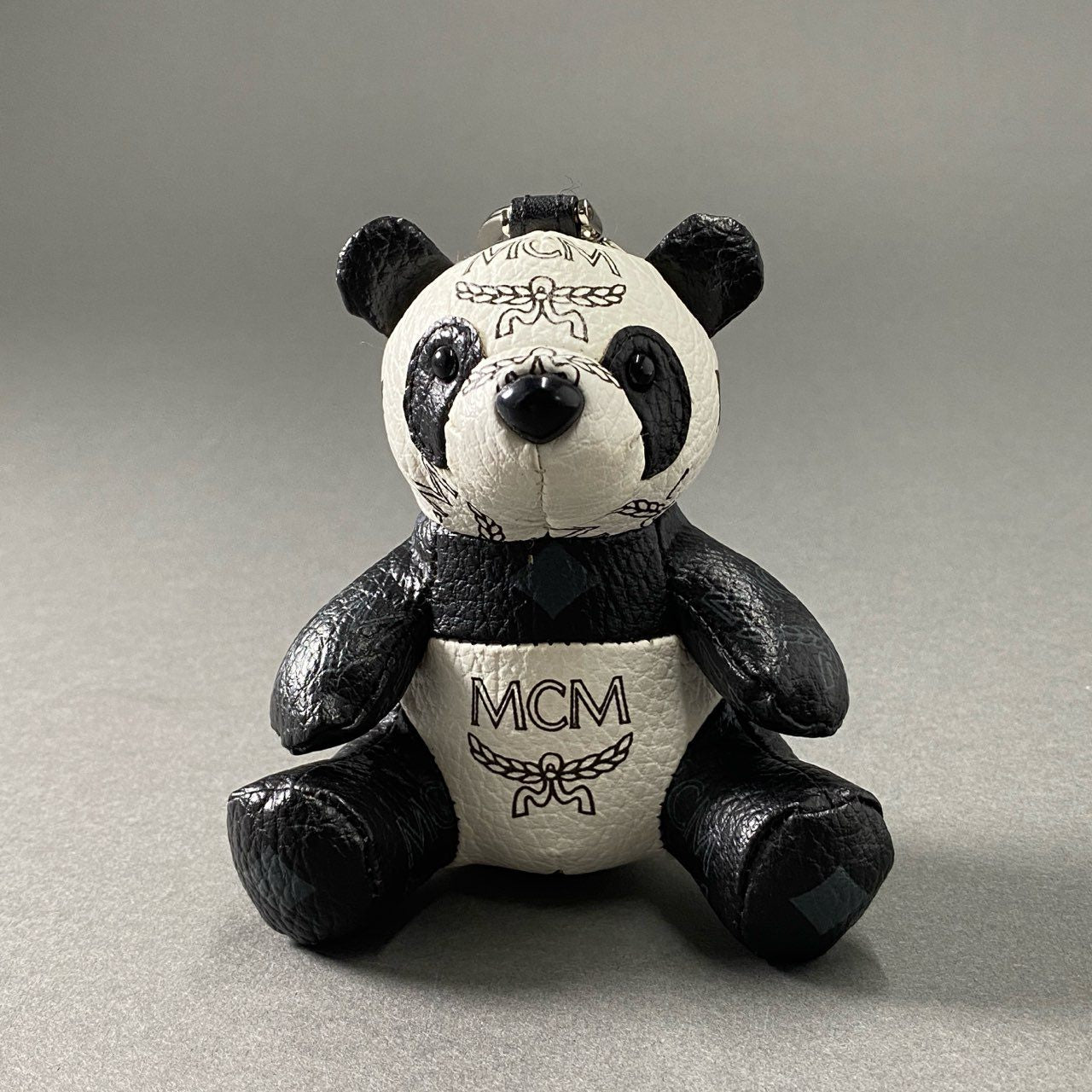 Pf23 MCM エムシーエム PANDA CHARM パンダ チャーム キーホルダー