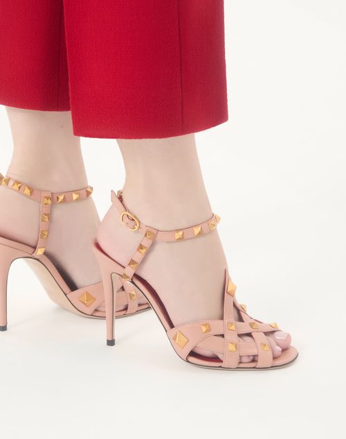 Studdy Kidskin Sandal 100mm for Woman in Pink | Valentino US