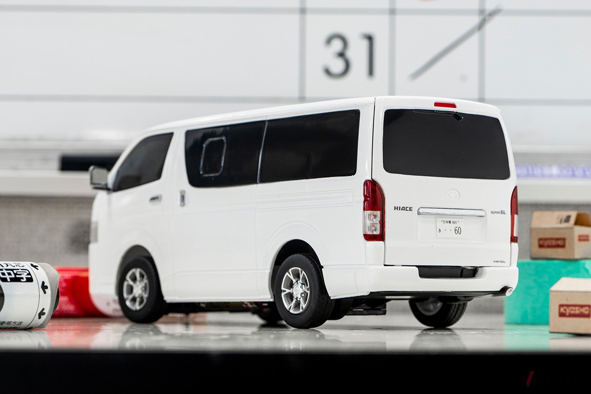 トヨタ ハイエース 1⁄14 ラジコン ミニカー 希少 トヨタ ハイエース 1