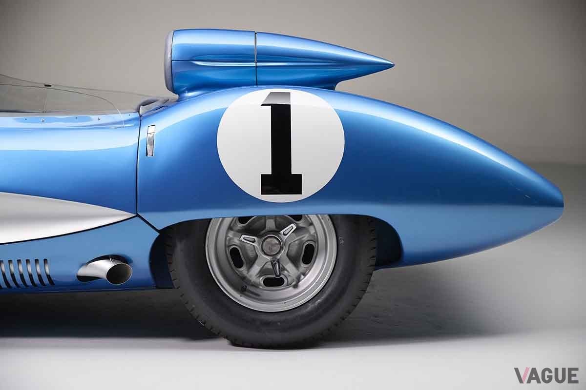 最終結果はなんと11億円超え！ 70年前の特別な「コルベット」が