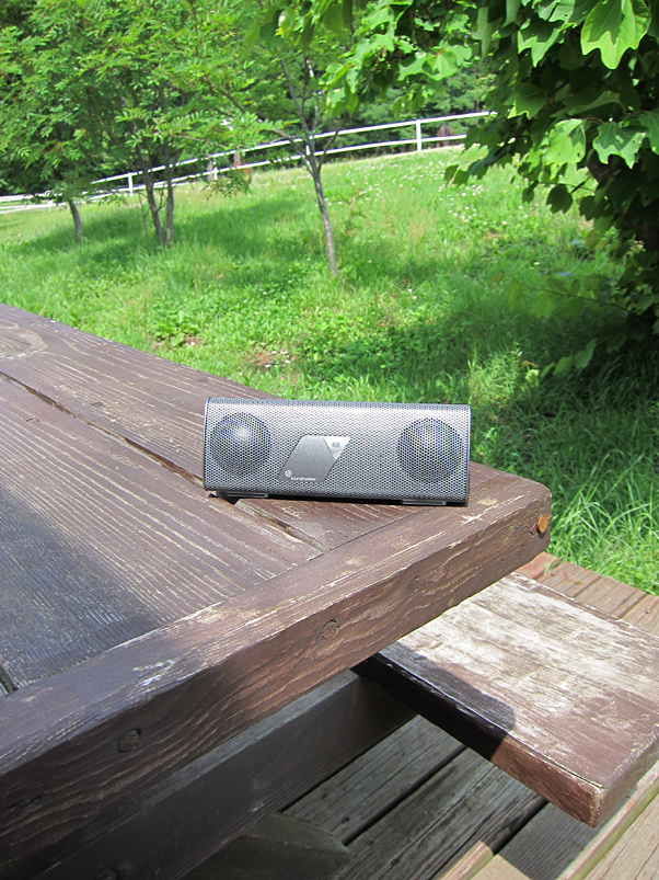 Soundmatters foxL V2 － ポータブルスピーカーの新機軸: Music TO GO!