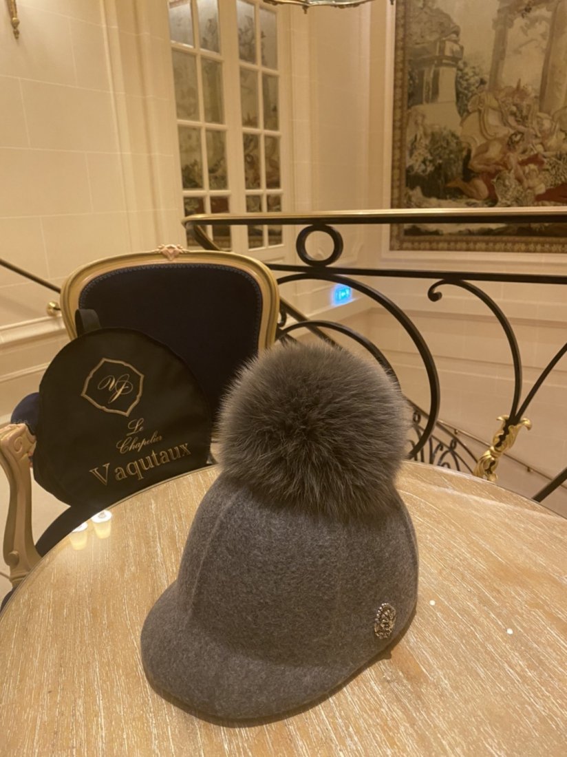 vaqutauxヴァクトージョッキーハット