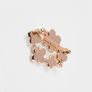 VBMV5025__XP シェルフラワー ブローチ｜ブローチ｜ヴァンドーム