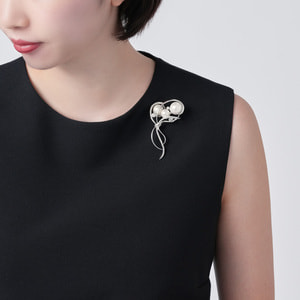 VBPV8503__UW 貝パール ブローチ｜ブローチ｜ヴァンドームブティック