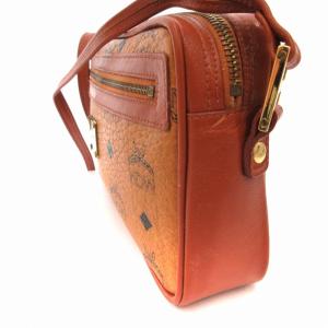 ショルダーバッグ 皮革 レザー ロゴ 茶 ブラウン（2024/10/24買取