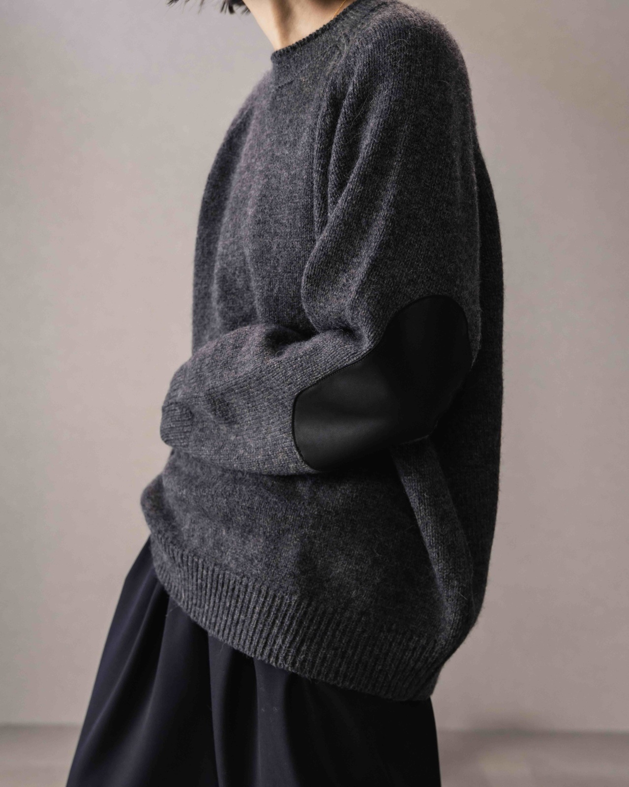 NAHYAT(ナヤット)】“THE CREWNECK SWEATER” Exclusive for VELVET