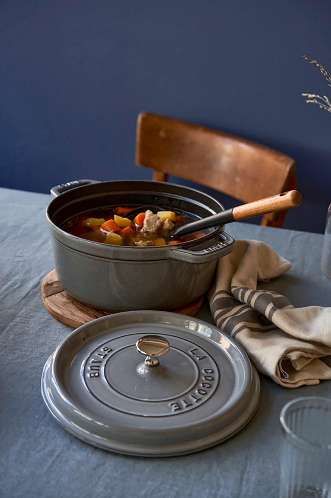 Staub Cast Iron 4-qt Round Cocotte, Dutch Oven - Graphite Grey