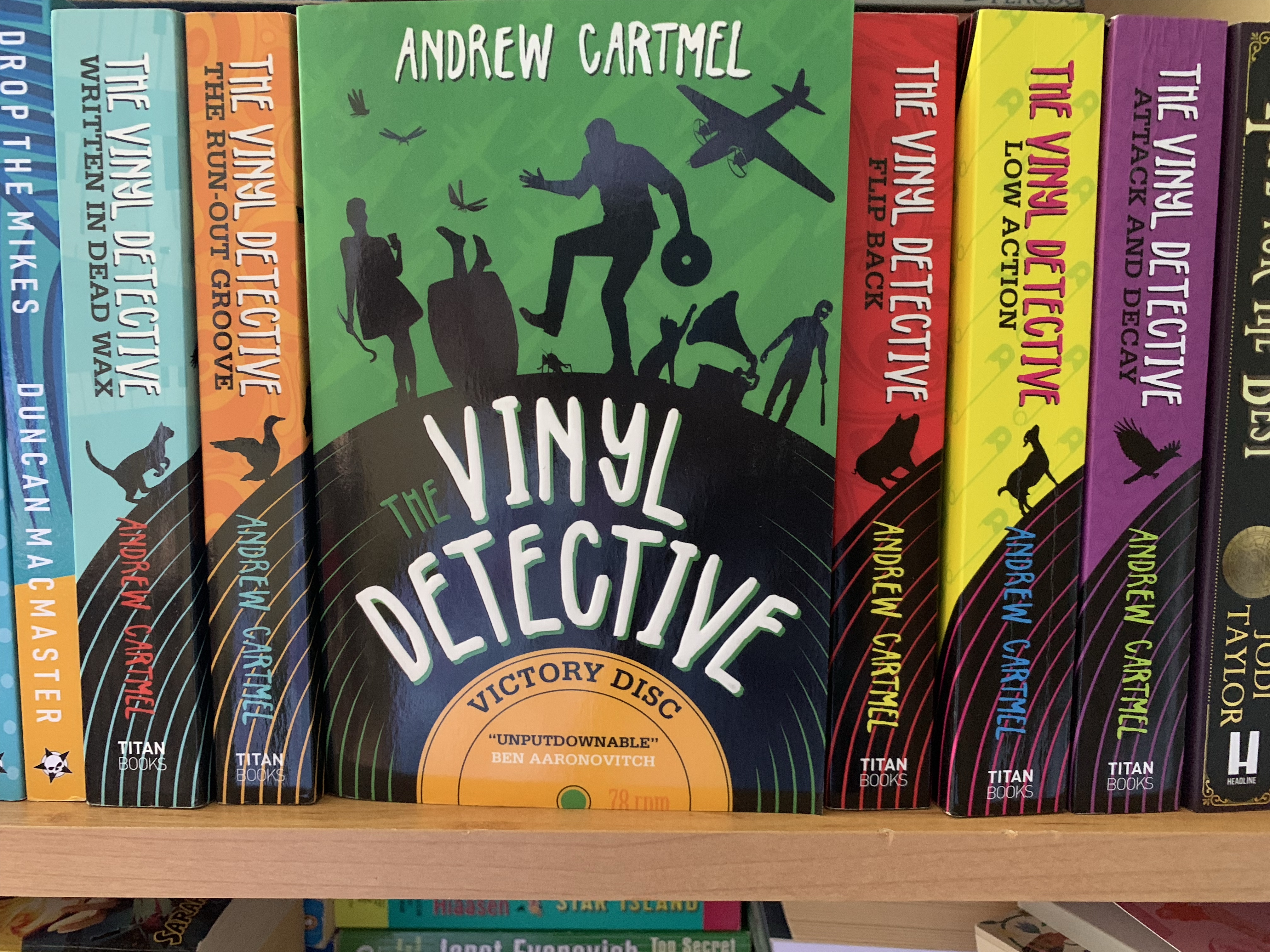 Series I Love: The Vinyl Detective – Verity Reads Books (lots of them)