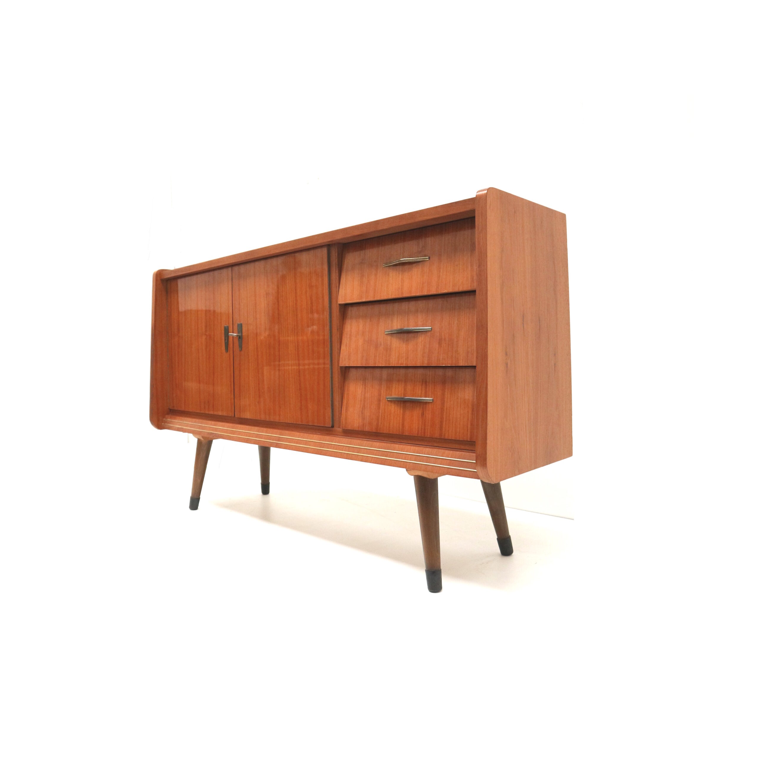 Vintage sideboard with drawers and doors made in the 50s – Vintage