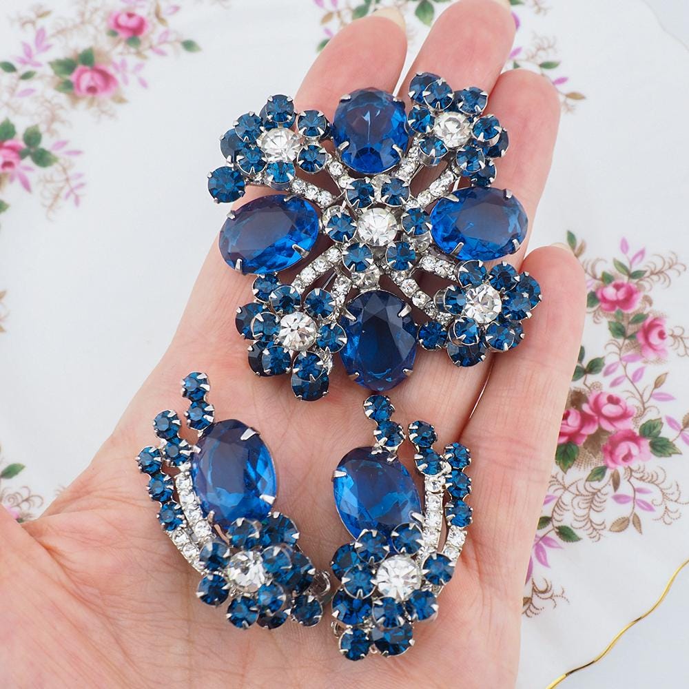 Vintage Juliana Blue Brooch & Earring Set – Vintage Jewelry Girl