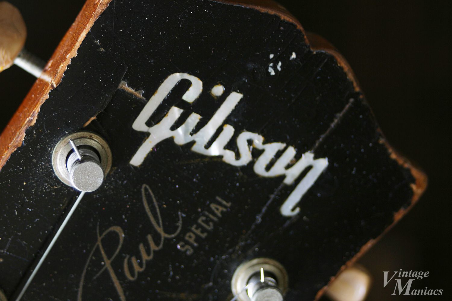 ヘッドストックに輝く白蝶貝のGibsonロゴ・インレイ | Vintage Maniacs