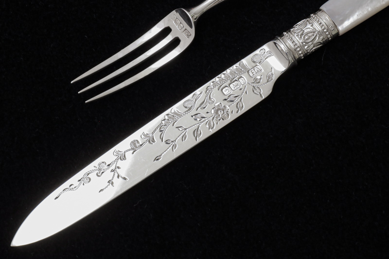 アンティークシルバー 純銀製(925) 1901年 Atkins Brothers 貴族の紋章