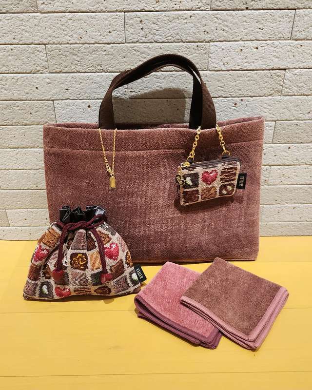 モフモフネコチャン バッグ L/MNC-260285(ペールピンク): LOVERARY BY