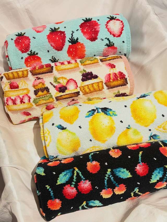 ハイジ ノートパソコンケース HE-221421(ブラック): FEILER