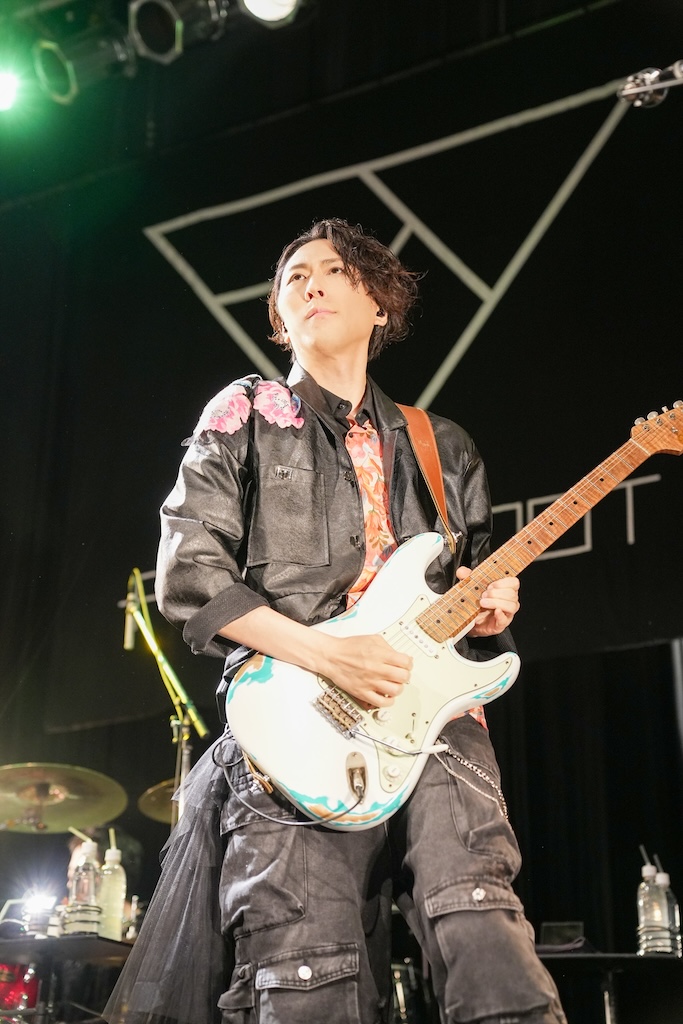 2025.06.12 fuzzy knot＠Spotify O-WEST – ROCKの総合情報サイトVif