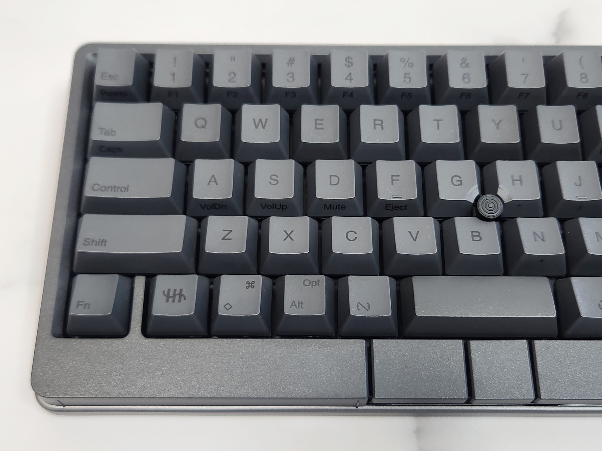 HHKB STUDIOレビュー！超人気キーボードの27年ぶりの新型モデルはガチ