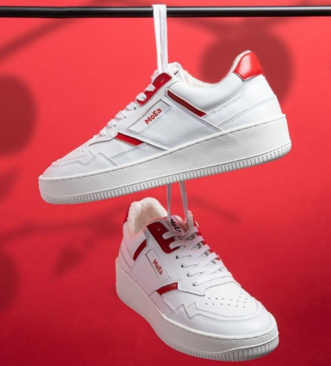 数量限定！】ヴィーガンレザースニーカー〖APPLE〗(ホワイト＆レッド