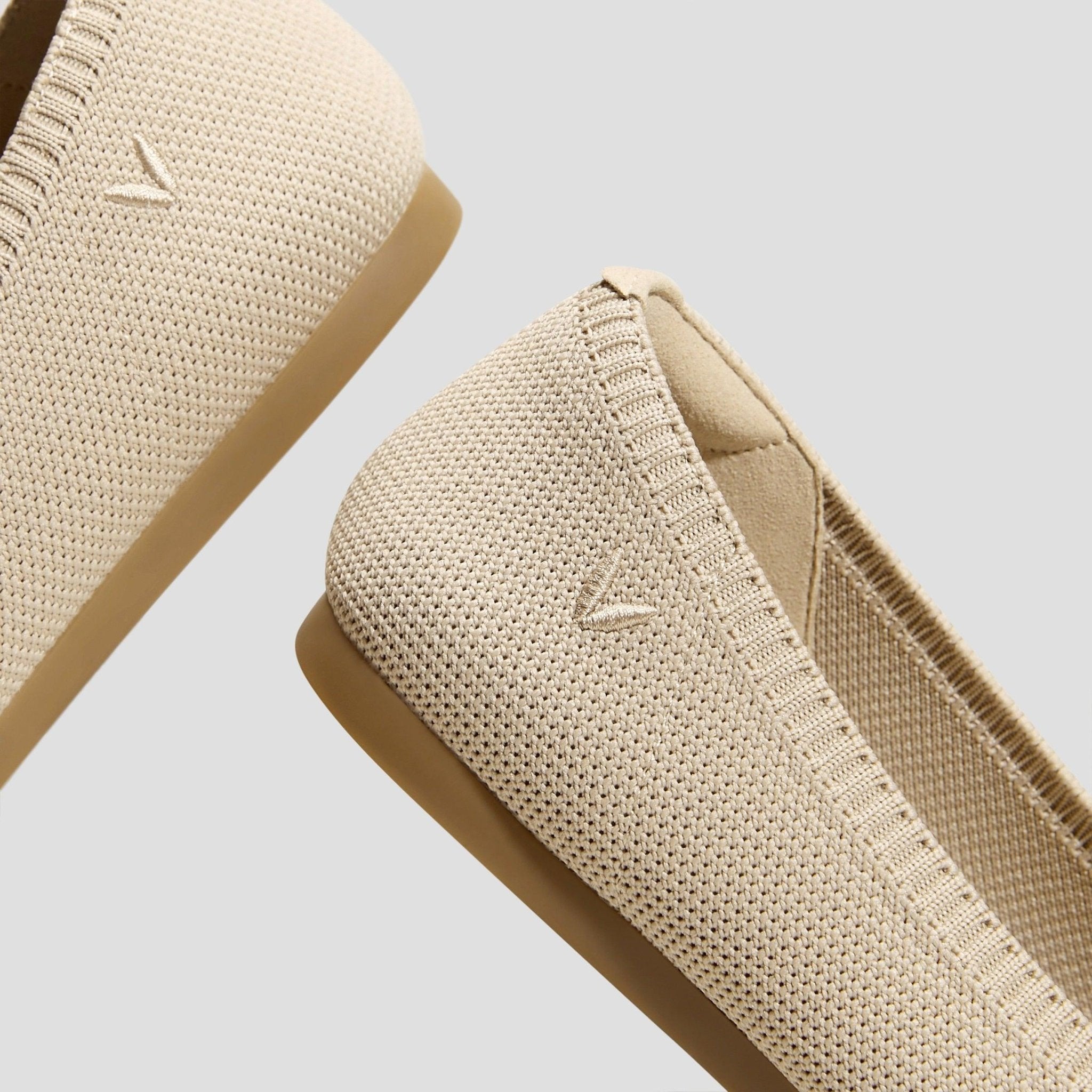 Aria 5°] ポインテッドトゥ フラットシューズ – VIVAIA JAPAN