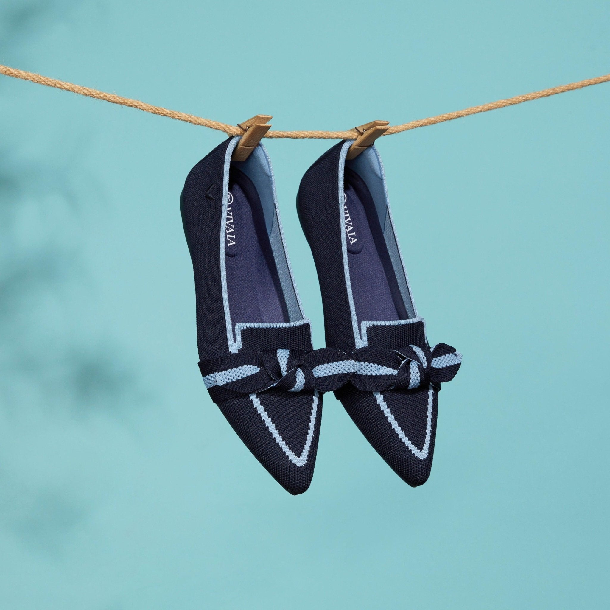 Michelle] ポインテッドトゥ リボン付き ローファー – VIVAIA JAPAN