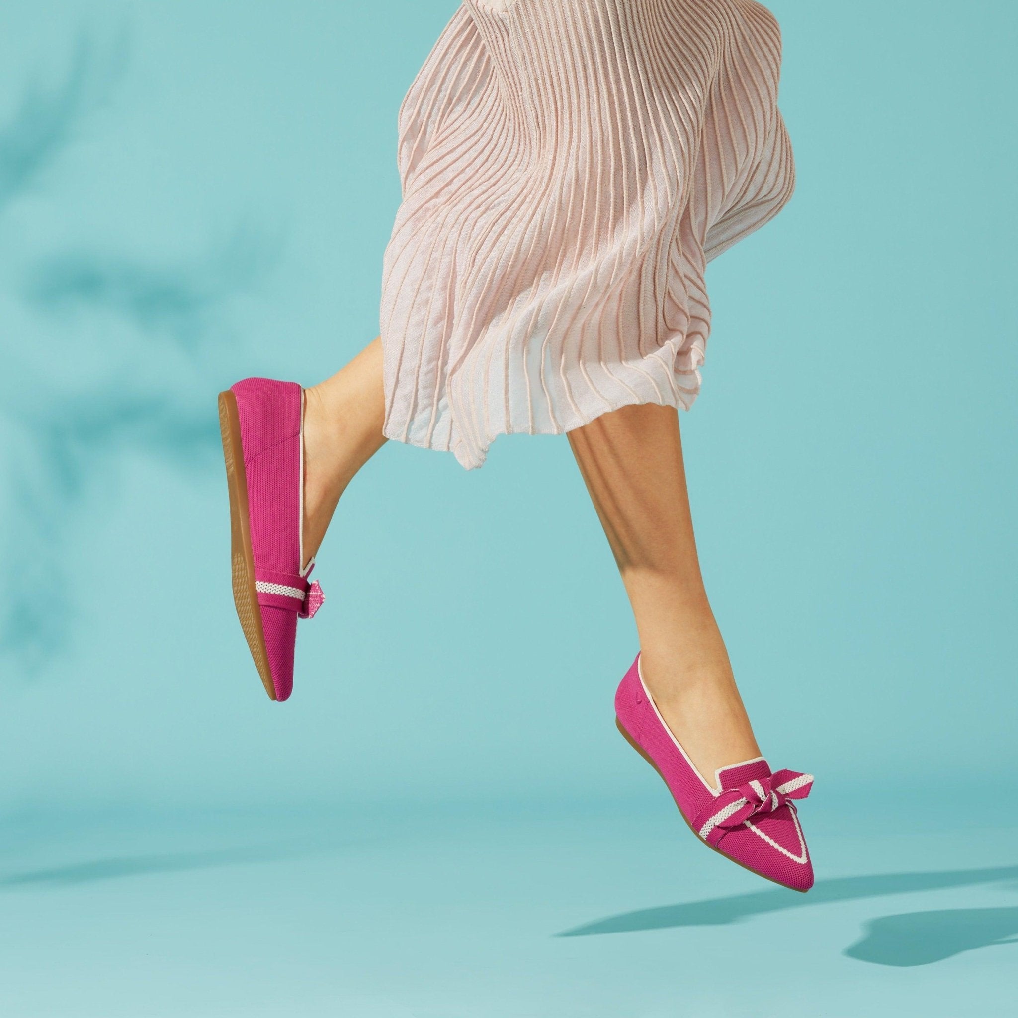 Michelle] ポインテッドトゥ リボン付き ローファー – VIVAIA JAPAN