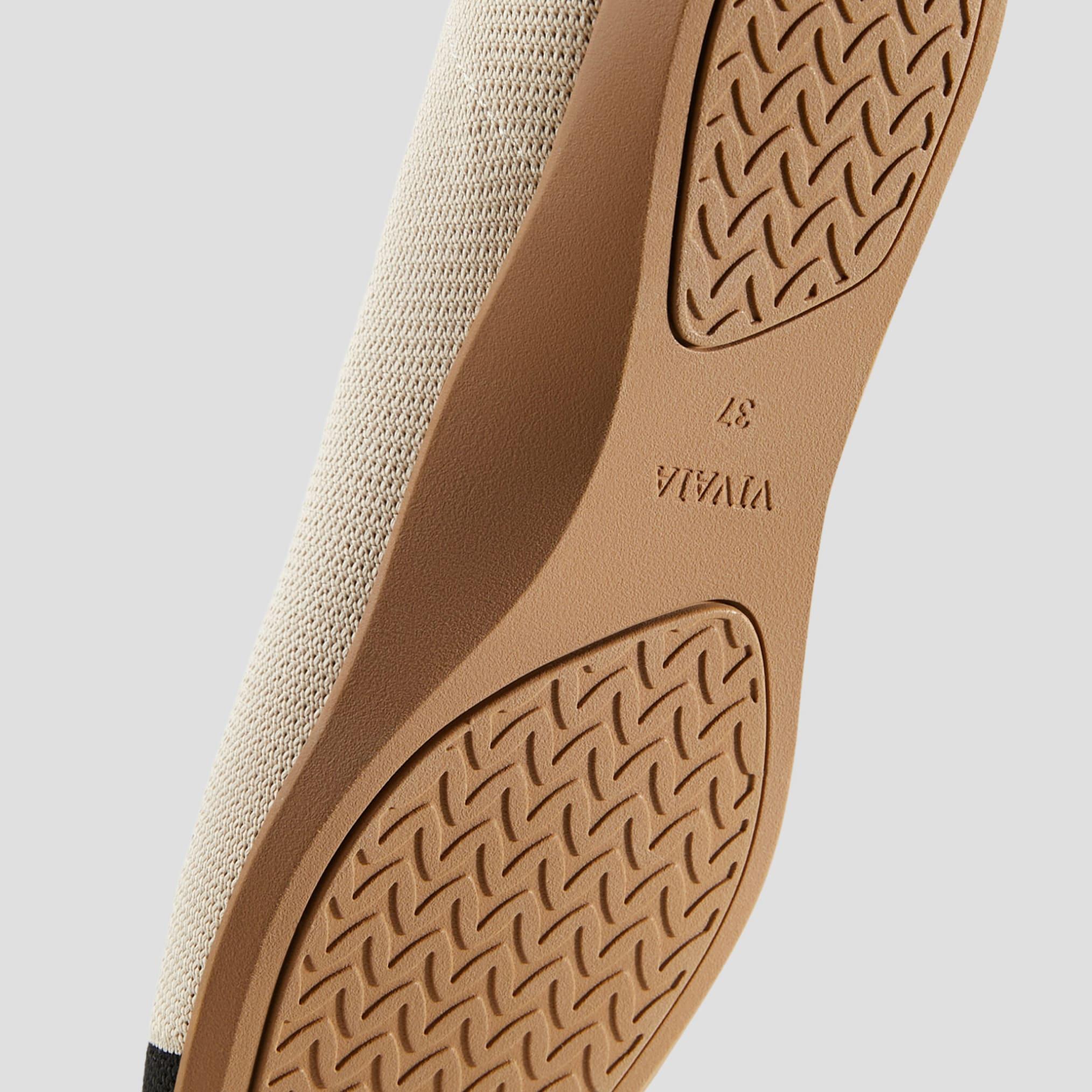 Aria Walker 超撥水] ポインテッドトゥ 超軽量 厚底 フラットシューズ