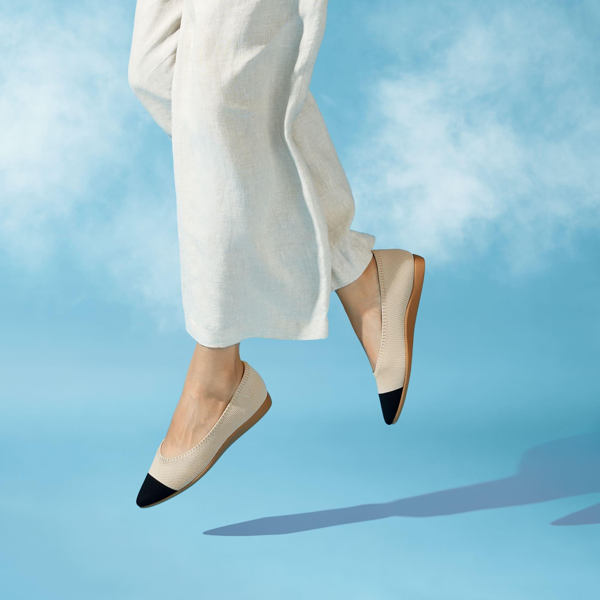 Aria Walker 超撥水] ポインテッドトゥ 超軽量 厚底 フラットシューズ